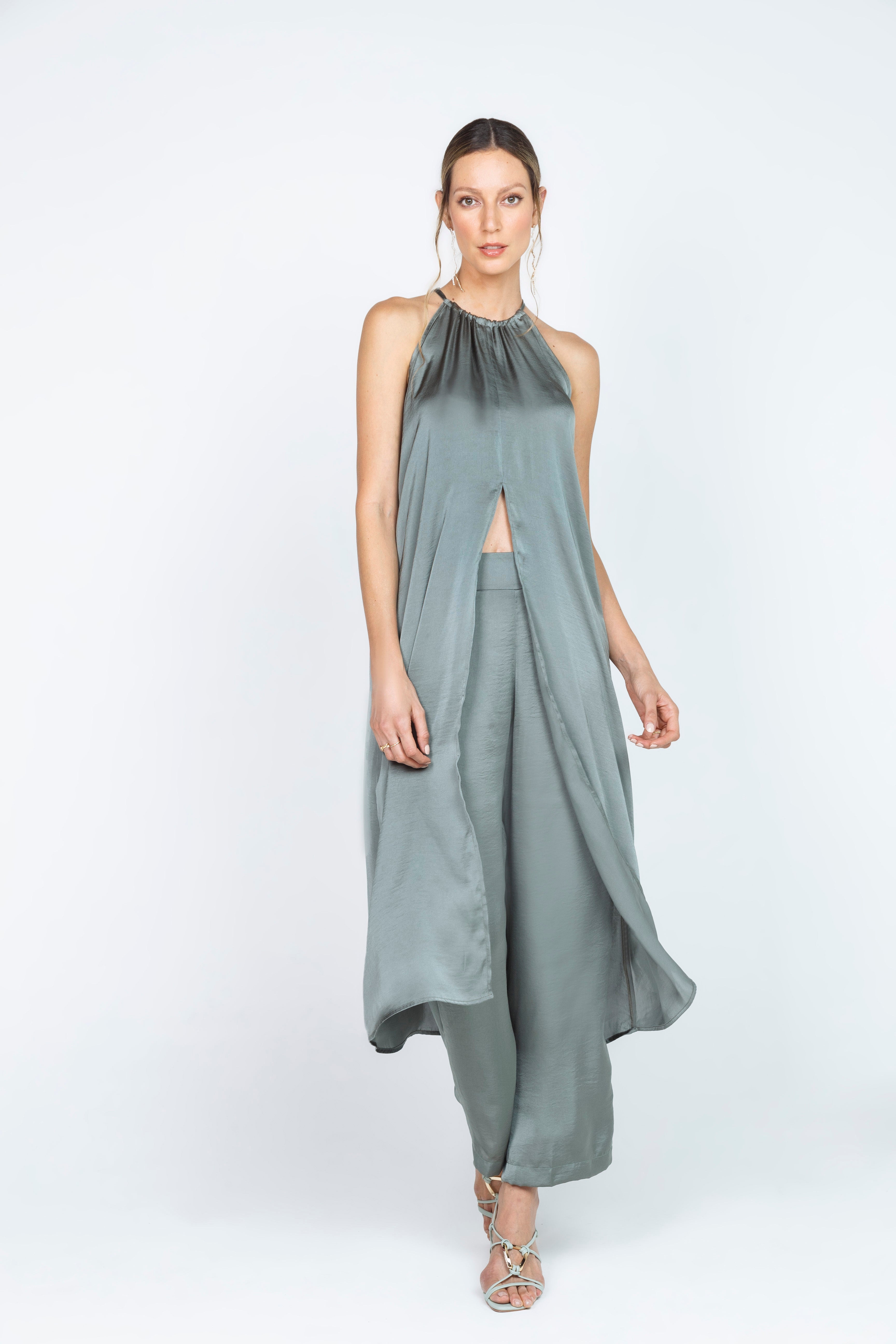 BLUSA LARGA DE TIRAS EN SATIN VERDE MILITAR