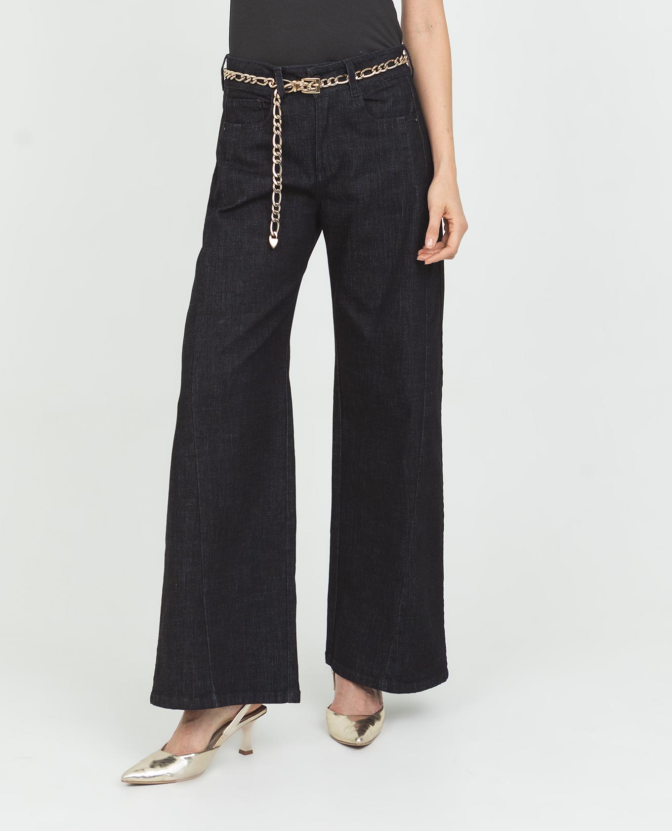 JEAN WIDE LEG PARA MUJER CON CORTES EN COSTADOS TONO OSCURO CINCO BOLSILLOS