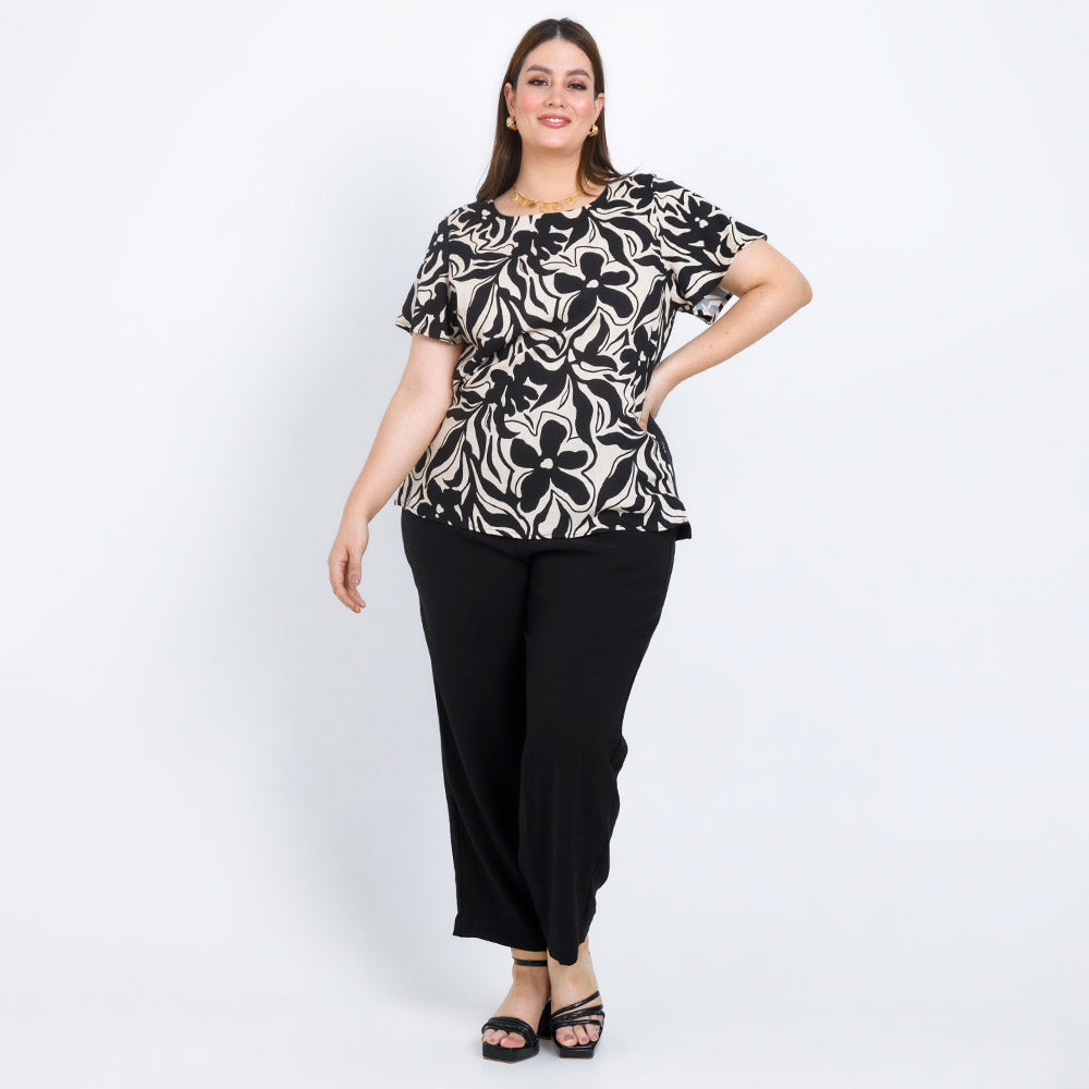 BLUSA NEGRA MANGA CORTA ESTAMPADA
