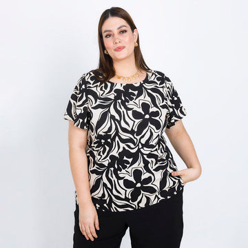 BLUSA NEGRA MANGA CORTA ESTAMPADA