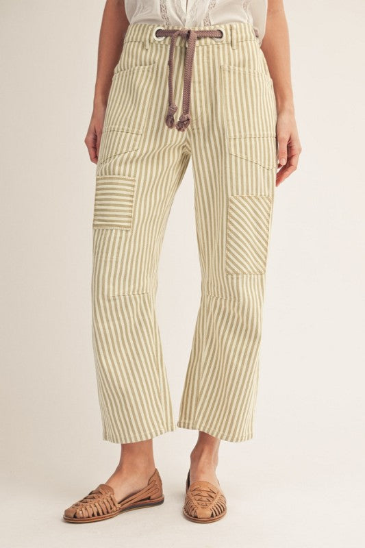 baggy ballon pants.